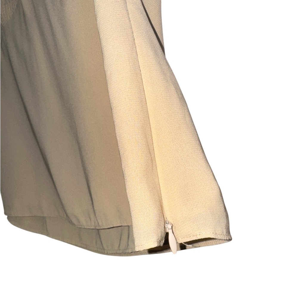 Covington Light Cream V-Neck Sleeveless Top Milkmaid Work Casual Coquette Blouse - Picture 5 of 6
